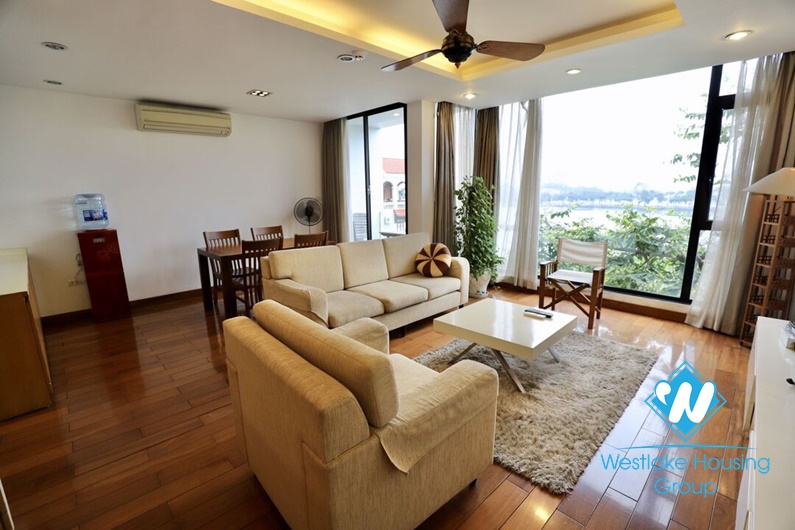 Modern apartment for rent in Truc Bach area, Tay Ho, Ha Noi